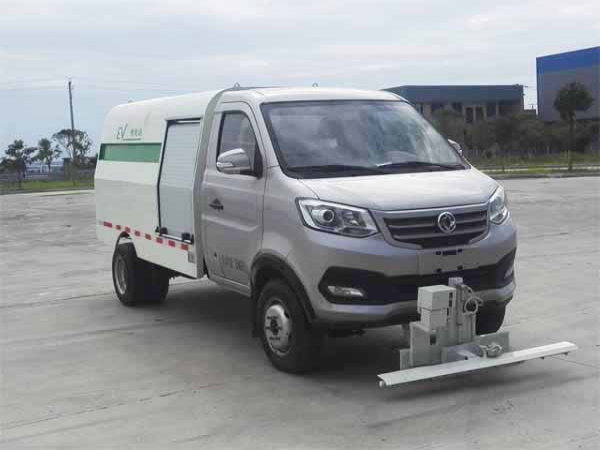 東風純電動路面養護車